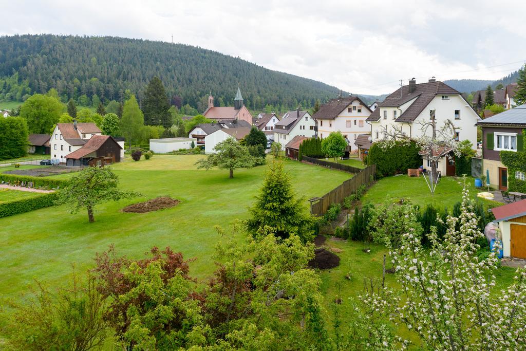 Hotel Schwarzwaldschaefer Enzklosterle Luaran gambar