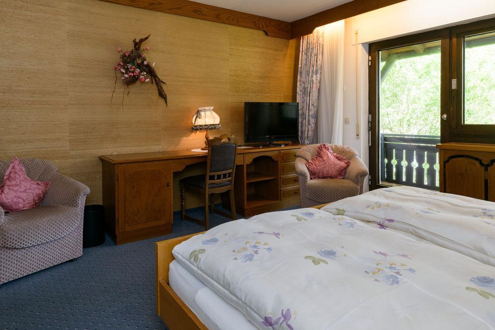 Hotel Schwarzwaldschaefer Enzklosterle Luaran gambar