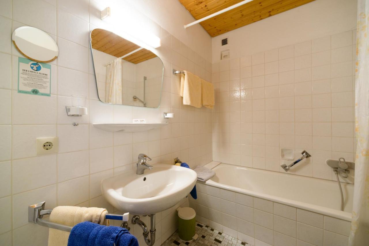 Hotel Schwarzwaldschaefer Enzklosterle Bilik gambar